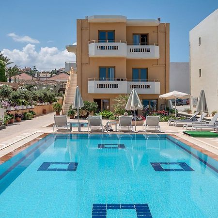 Stalós Esperides Beach Hotel Apartments מראה חיצוני תמונה