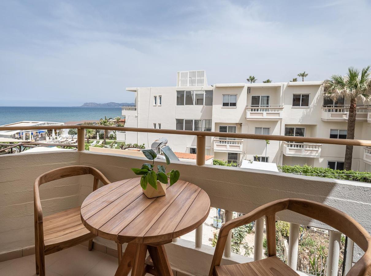 Stalós Esperides Beach Hotel Apartments מראה חיצוני תמונה