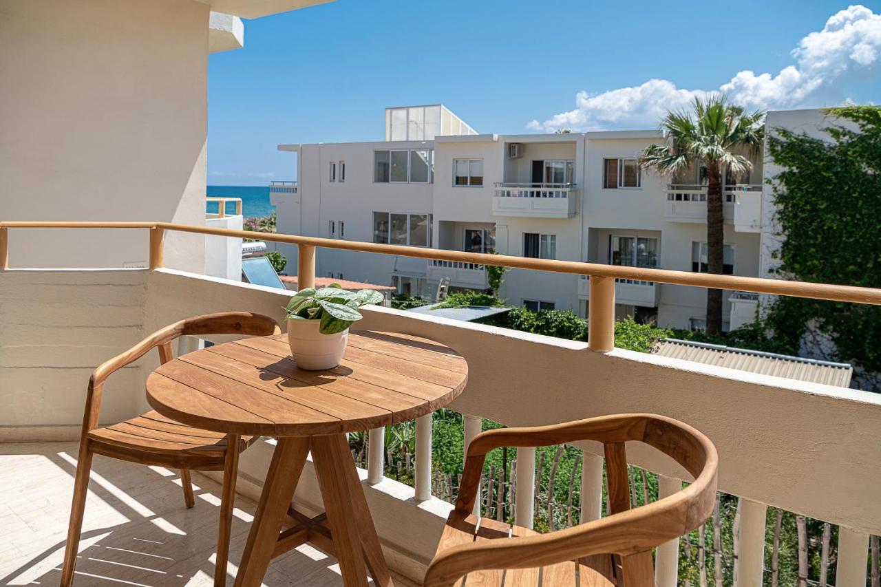 Stalós Esperides Beach Hotel Apartments מראה חיצוני תמונה