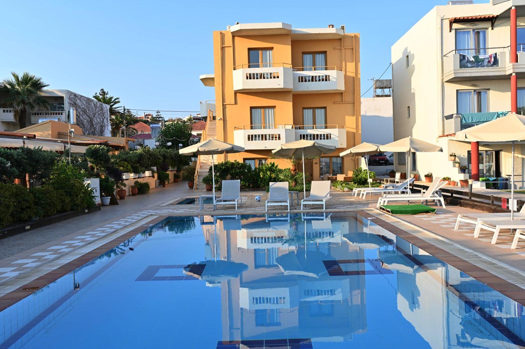 Stalós Esperides Beach Hotel Apartments מראה חיצוני תמונה