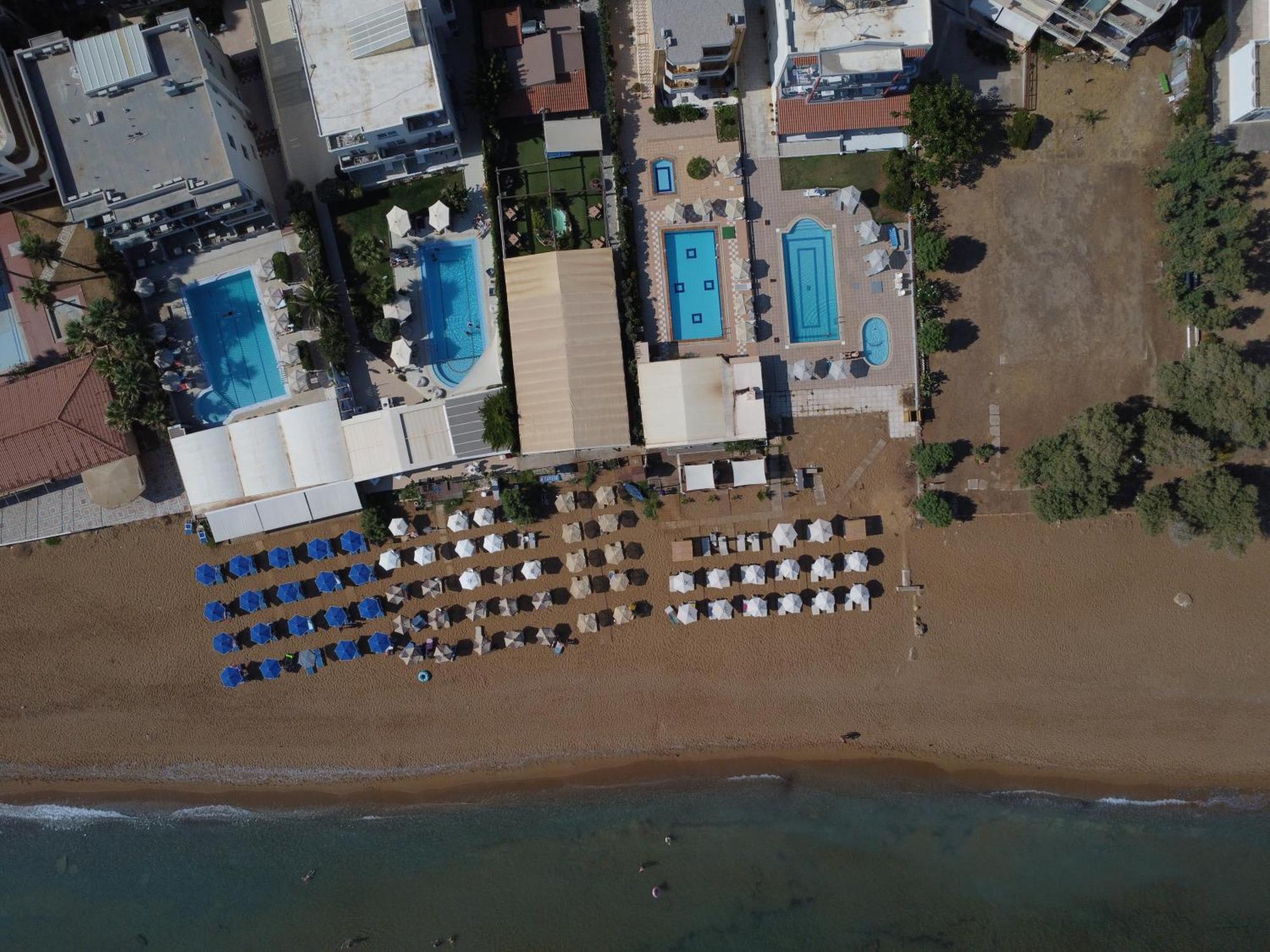 Stalós Esperides Beach Hotel Apartments מראה חיצוני תמונה